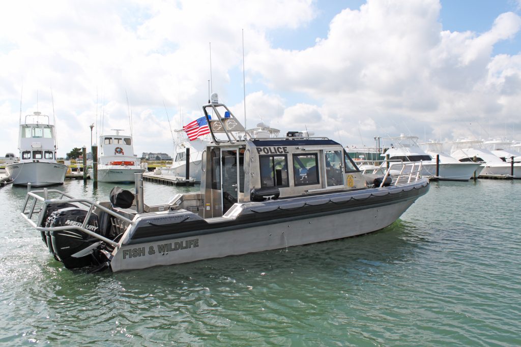 ambarcatiuni Metal Shark Defiant 38 pentru Fortele Navale Romane